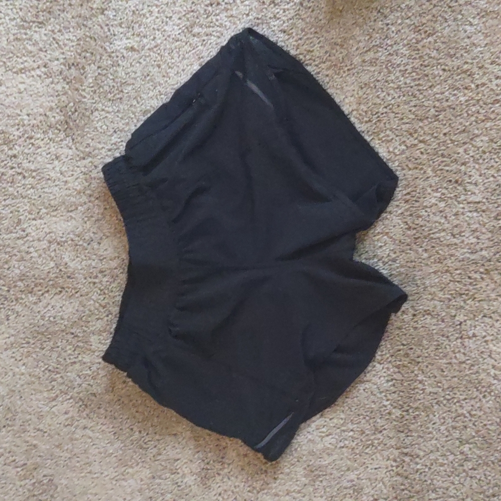 4" Low Rise Black Hotty Hots Lululemon